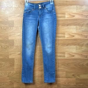 YMI WannaBettaFit Size 12 Girls 5 Pocket Jeans
